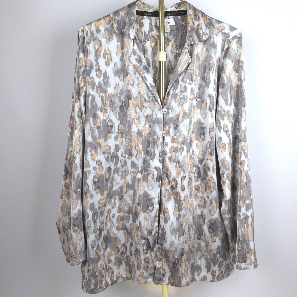 Nicole Miller Women L Button Down Blouse Gray Satin Abstract Leopard Print